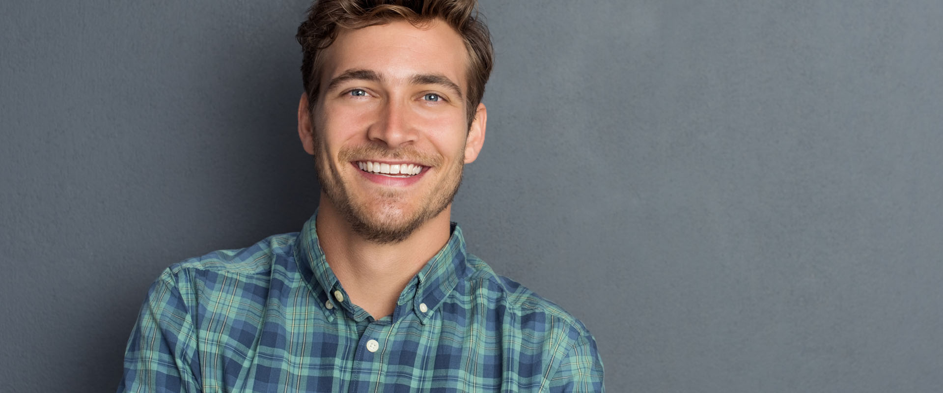 Professional Teeth Whitening Without the Wait: VivaStyle's 15-Minute Solution for Busy Families