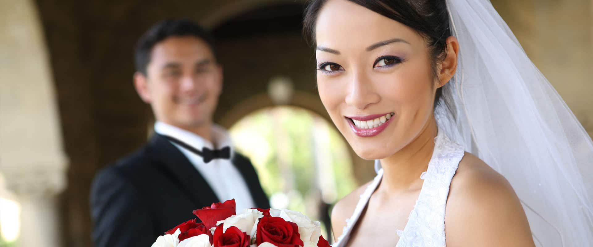 The Best Ways to Whiten Your Teeth Before Your Wedding Day